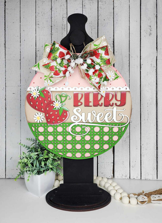 Berry Door Hanger DIY Kit – 18" Round Wood Craft