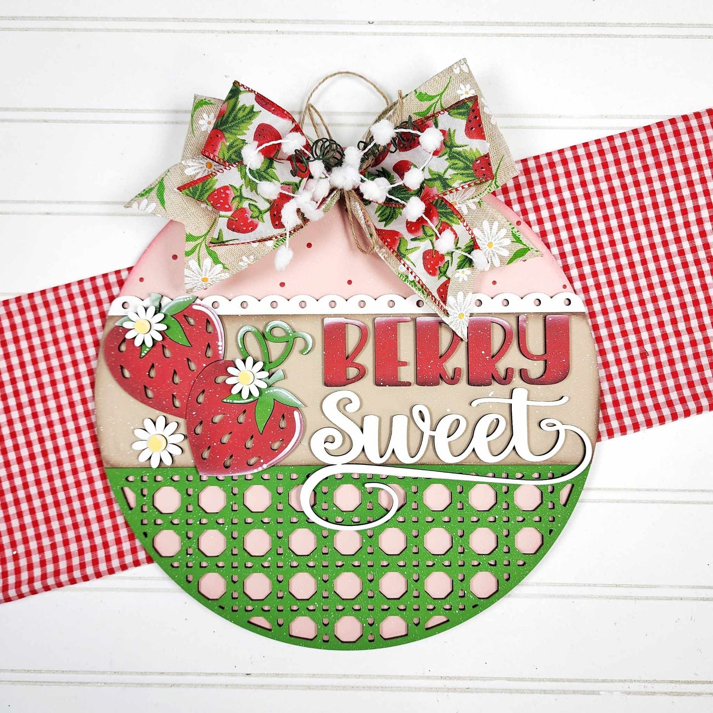 Berry Door Hanger DIY Kit – 18" Round Wood Craft